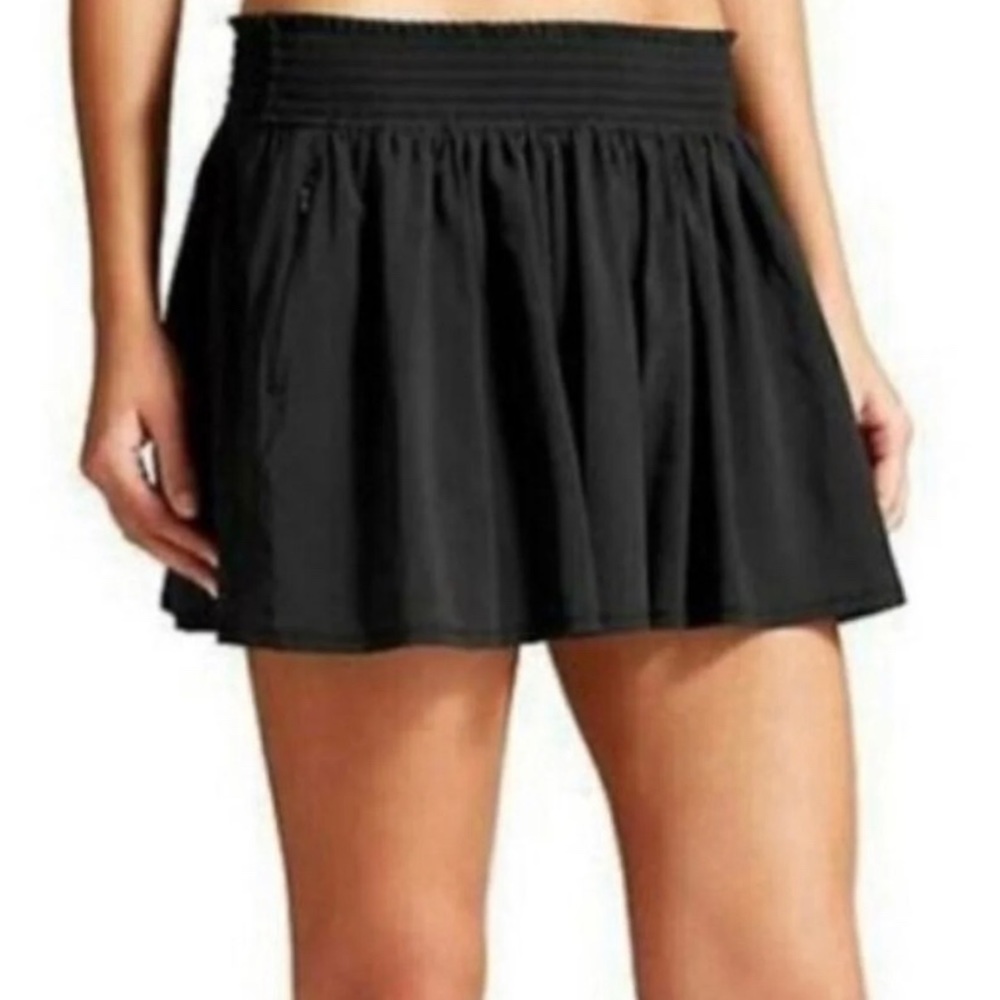 ATHLETA Flowy Sneaky Skort Shorts